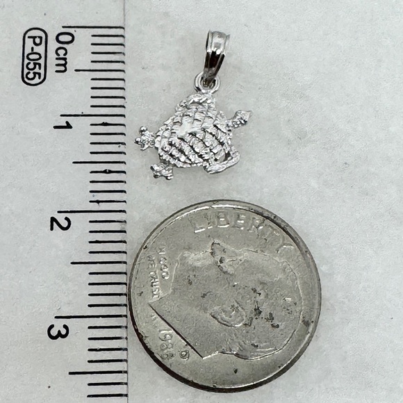 10K White Gold 16mm Turtle Charm Pendant .50g - New